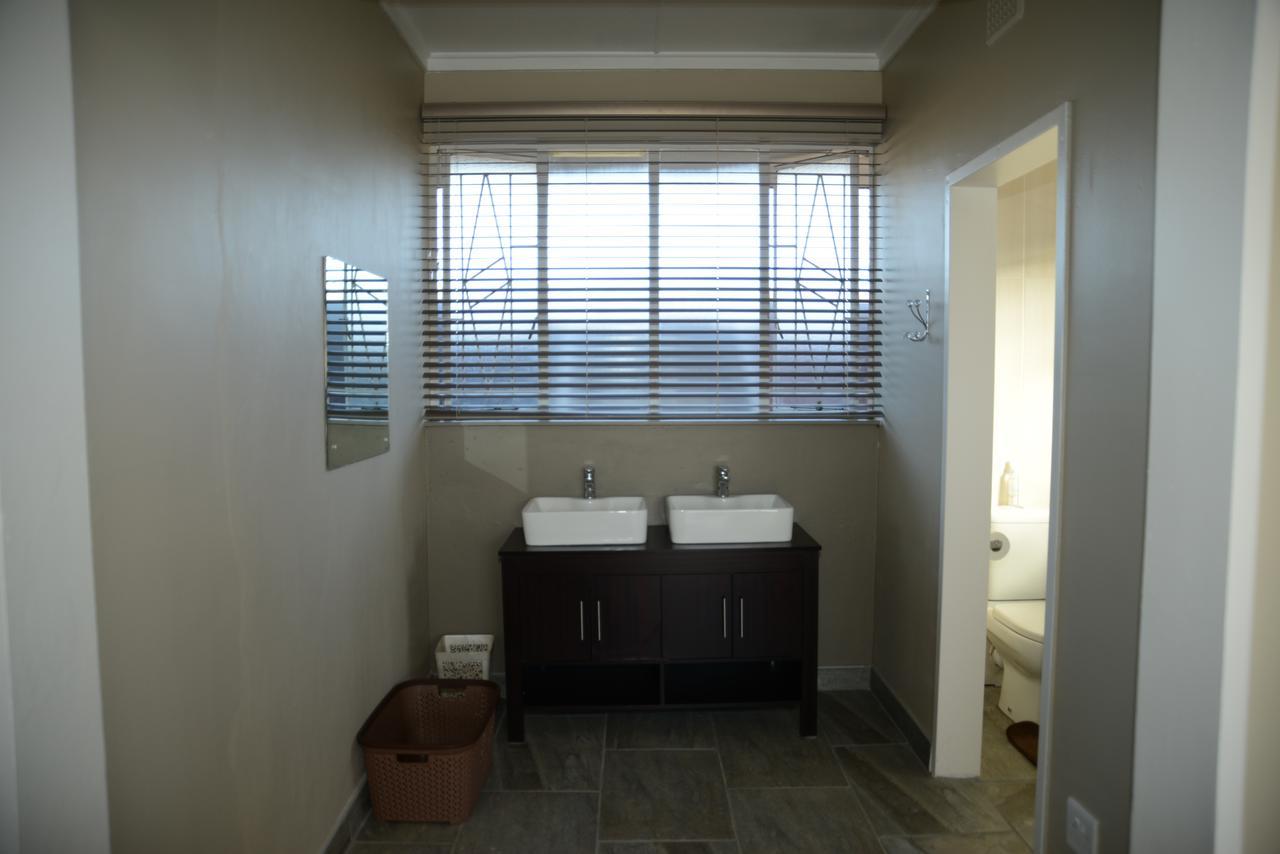 Skylight Lodge Harrismith Bagian luar foto